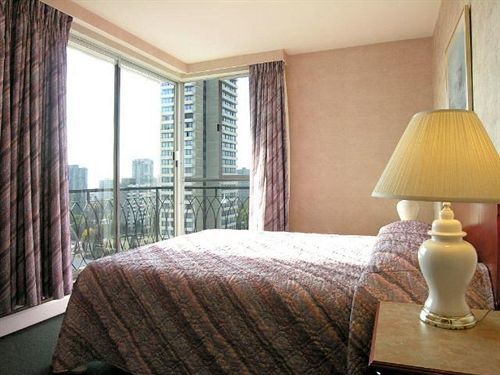Tropicana Suite Hotel Vancouver Eksteriør billede