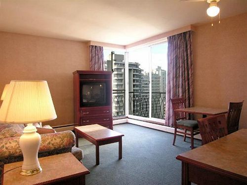 Tropicana Suite Hotel Vancouver Eksteriør billede