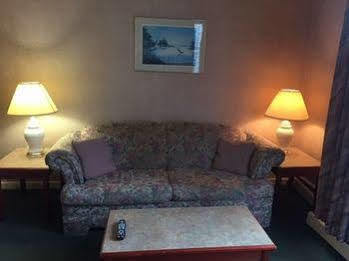 Tropicana Suite Hotel Vancouver Eksteriør billede