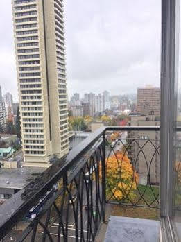 Tropicana Suite Hotel Vancouver Eksteriør billede