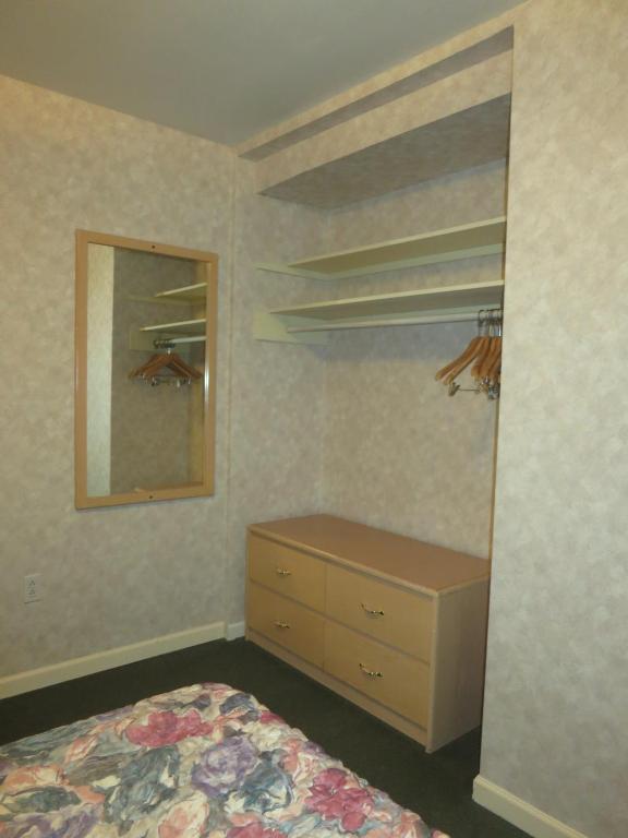 Tropicana Suite Hotel Vancouver Værelse billede