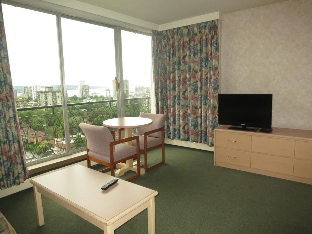 Tropicana Suite Hotel Vancouver Værelse billede